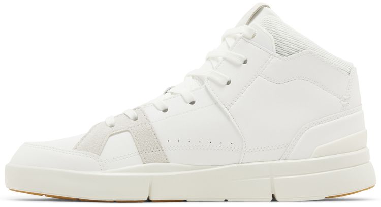 ON The Roger Clubhouse Mid White Sand