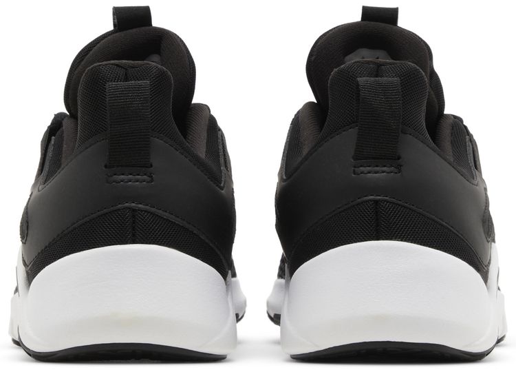 Nike Wmns Legend Essential Black