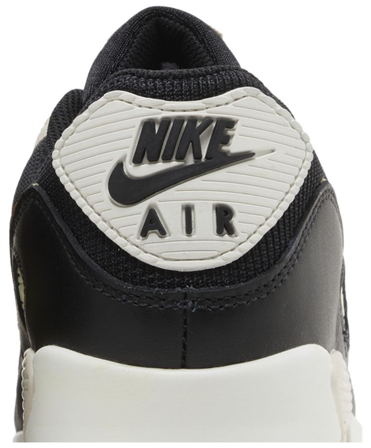 Nike Wmns Air Max 90 Black Metallic Gold