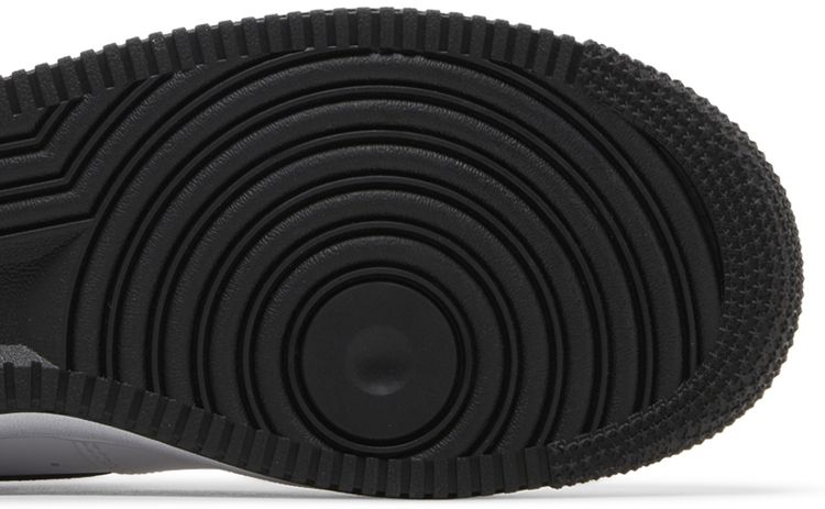 Nike Air Force 1 07 White Black Outsole