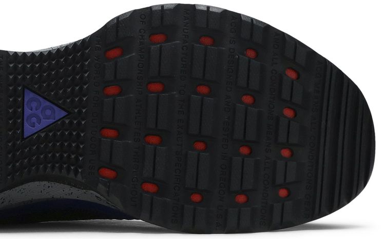 Nike ACG Zoom Air AO Fusion Violet Red