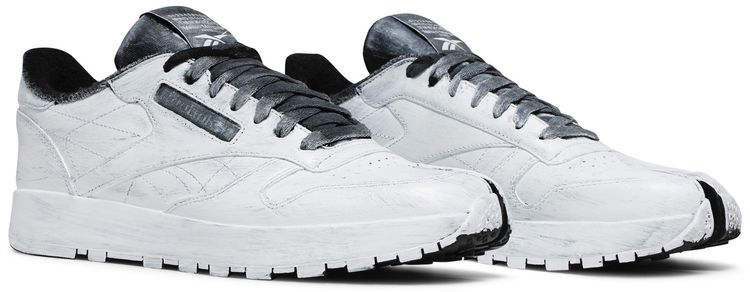 Maison Margiela x Classic Leather Tabi Whiteout
