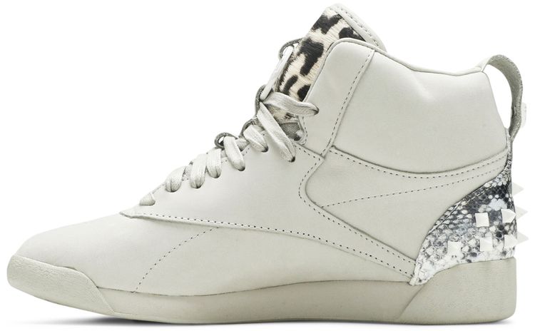 Reebok Wonder Woman 1984 x Wmns Freestyle Hi Cheetah