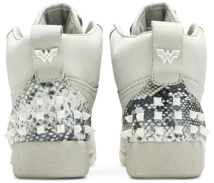 Reebok Wonder Woman 1984 x Wmns Freestyle Hi Cheetah