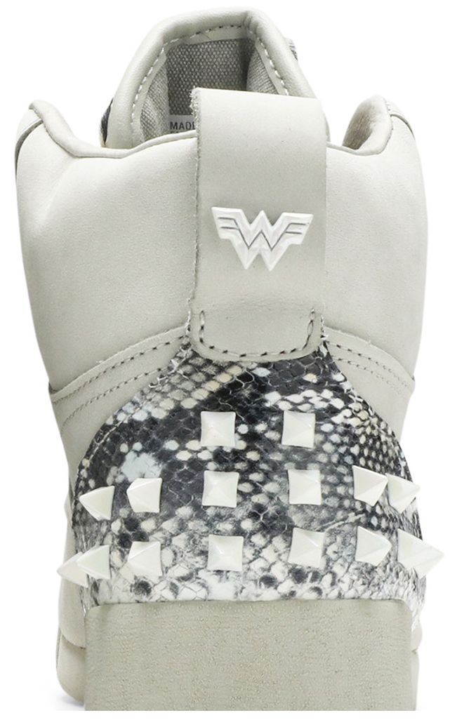 Reebok Wonder Woman 1984 x Wmns Freestyle Hi Cheetah