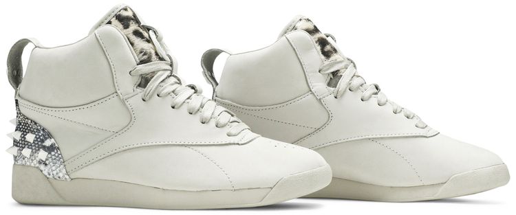 Reebok Wonder Woman 1984 x Wmns Freestyle Hi Cheetah