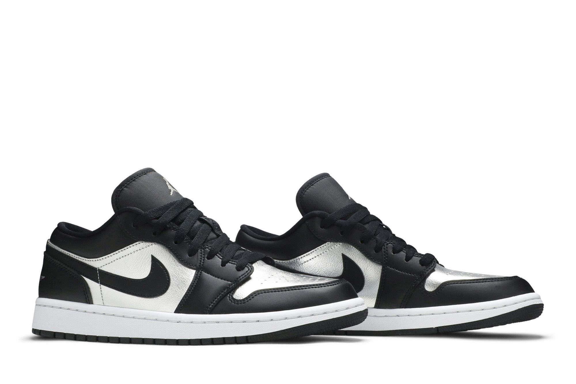 Buy Wmns Air Jordan 1 Low SE 'Silver Toe' - DA5551 001 | GOAT