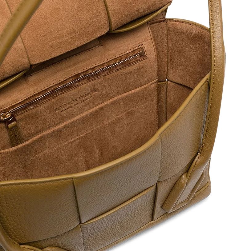 Bottega Veneta Small Arco Bag AcornGold