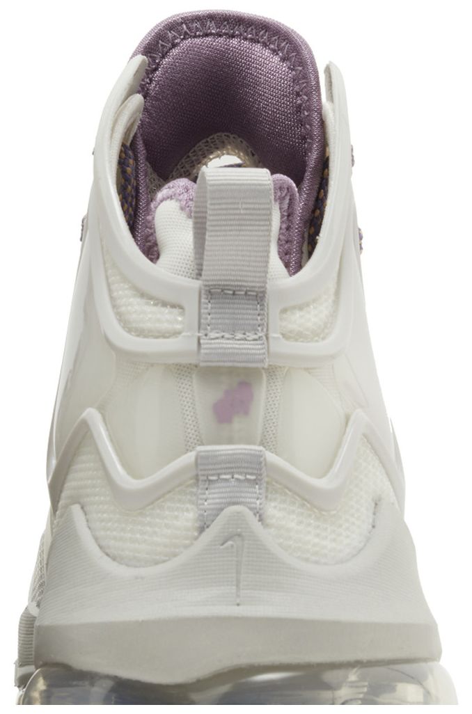 Nike LeBron 19 EP Strive For Greatness