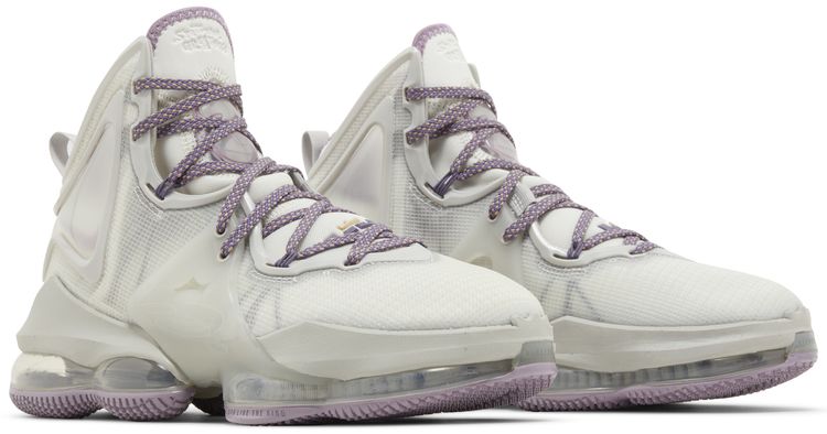 Nike LeBron 19 EP Strive For Greatness