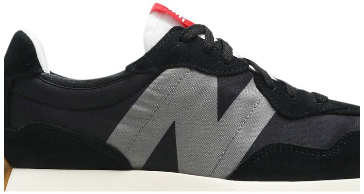 New Balance 327 Black Castlerock