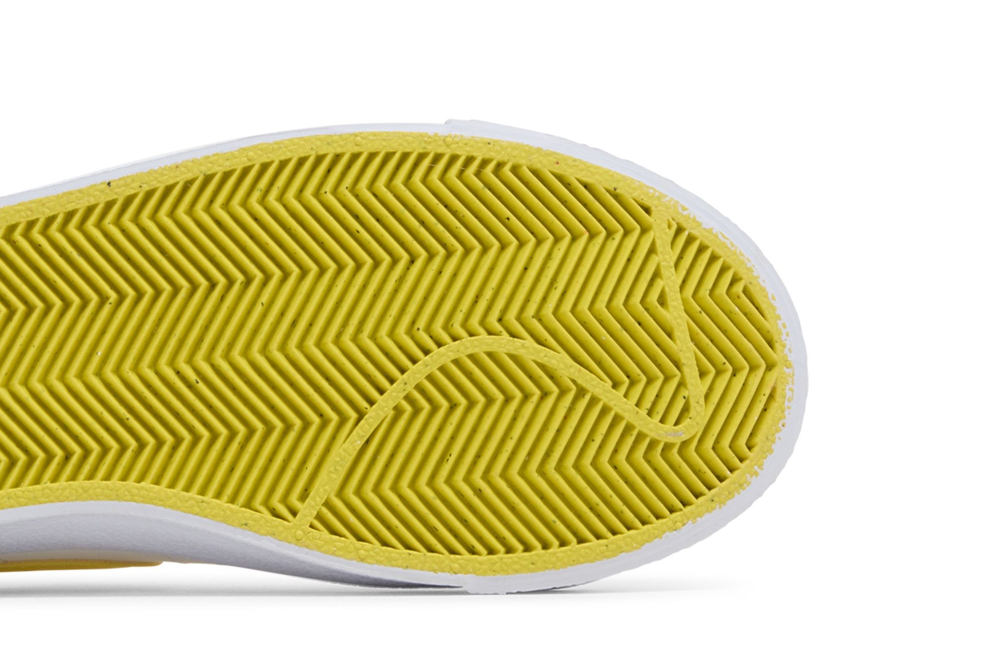 Nike blazer yellow sole cheap