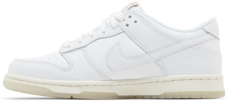 Dunk Low GS Rainbow Lace Swoosh