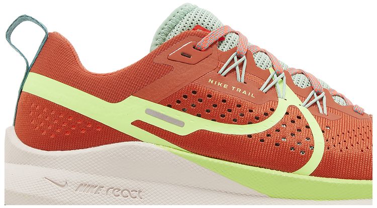 Nike Wmns React Pegasus Trail 4 Mantra Orange Ghost Green