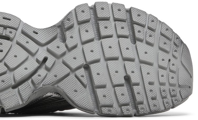 Balenciaga 3XL Sneaker Worn Out   Grey