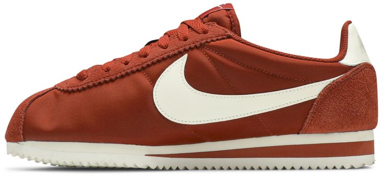 Nike Wmns Classic Cortez Nylon Firewood Orange