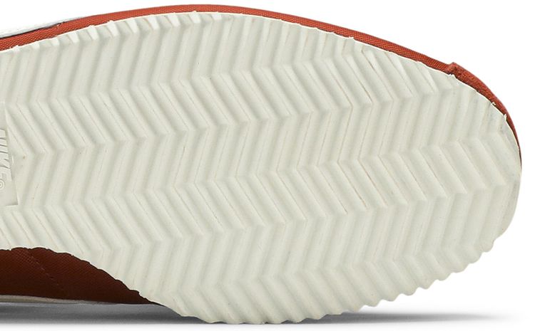 Nike Wmns Classic Cortez Nylon Firewood Orange