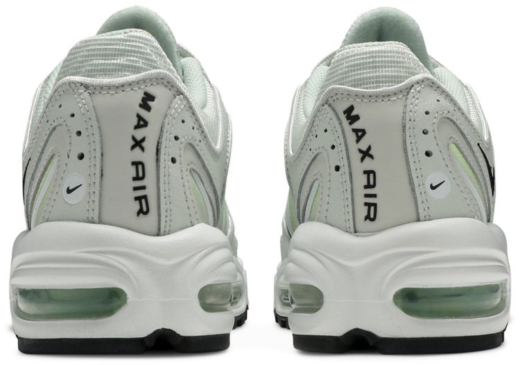 Nike Wmns Air Max Tailwind 4 Pistachio Frost