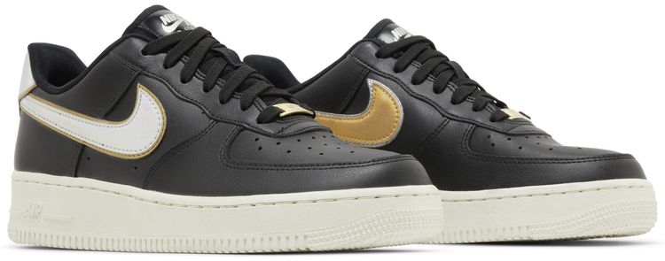 Nike Wmns Air Force 1 Low Metallic Platinum