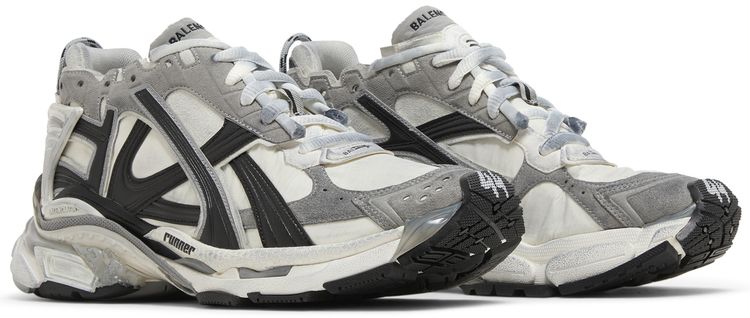 Balenciaga Runner Sneaker Worn Out   Grey White Black