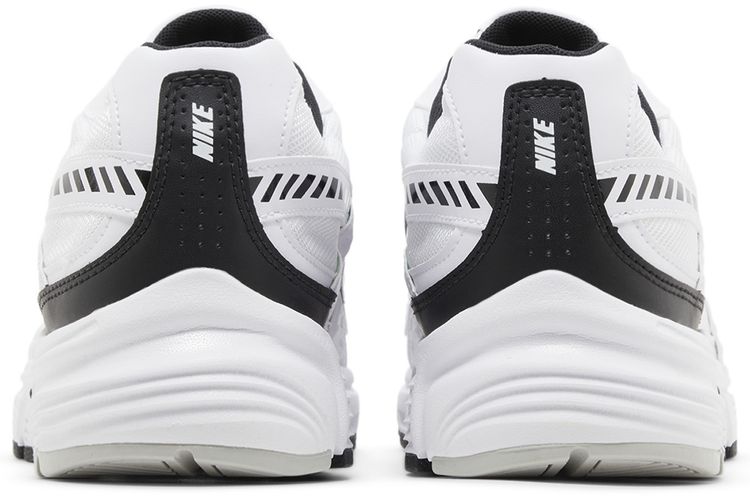 Initiator White Black