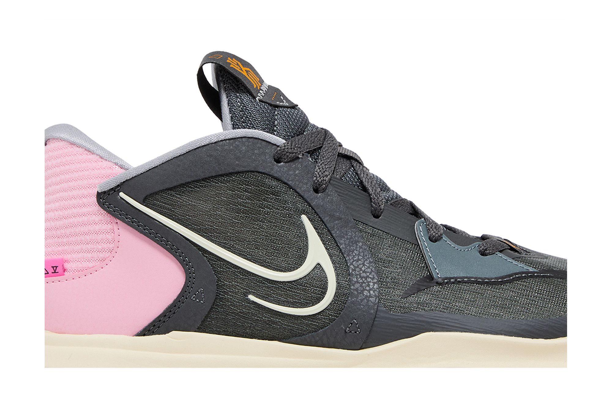 Size 7.0 Kyrie Low 5 EP 'Preservation'