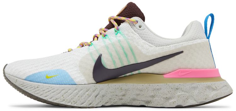 React Infinity Run Flyknit 3 Sail Pinksicle Earth