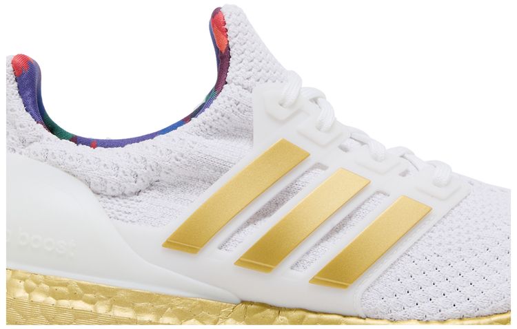 Adidas UltraBoost 50 DNA Title IX