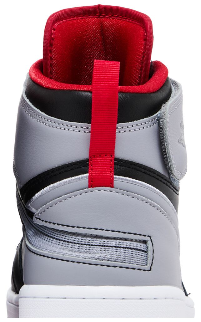 Air Jordan 1 High FlyEase Black Cement