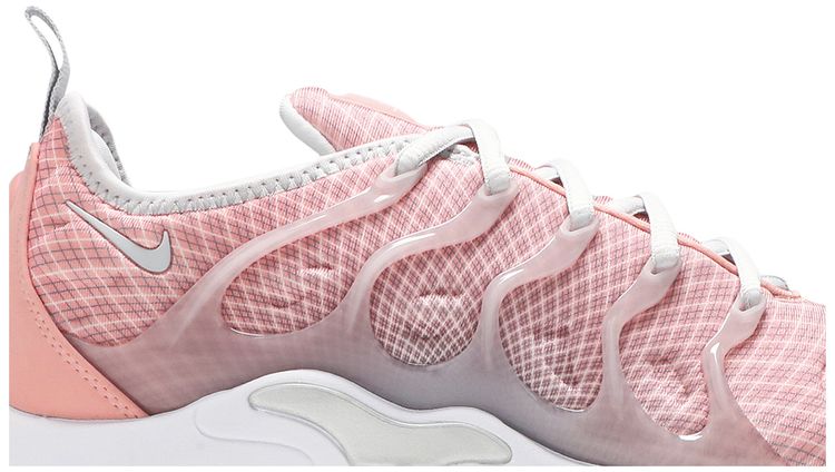 Nike Wmns Air VaporMax Plus Bleached Coral