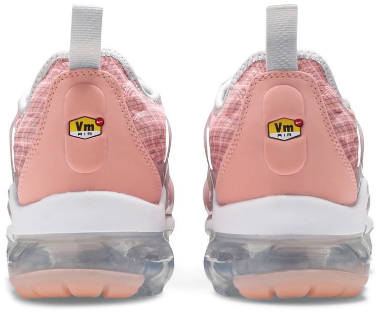 Nike Wmns Air VaporMax Plus Bleached Coral