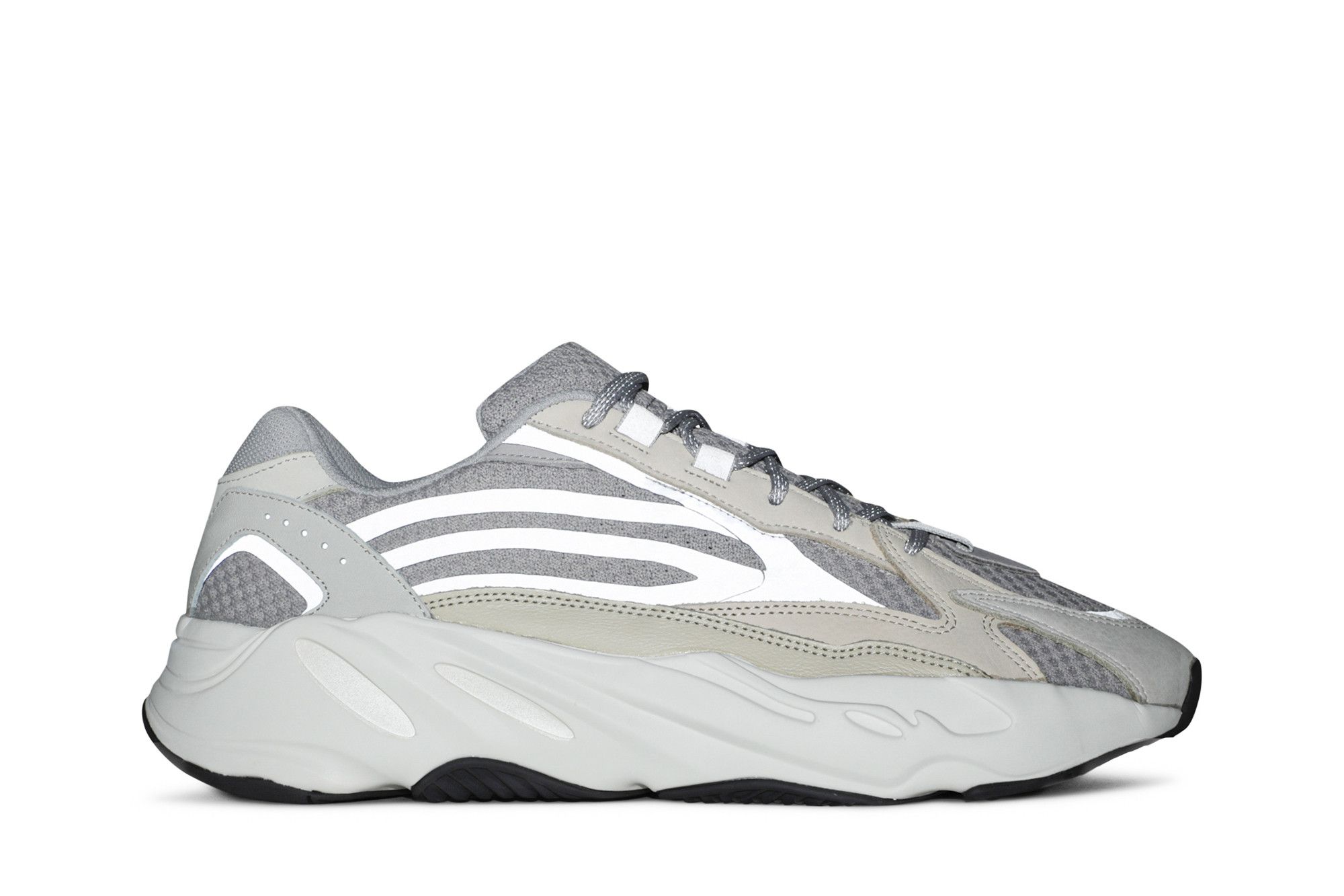 Cream yeezy 700 hotsell