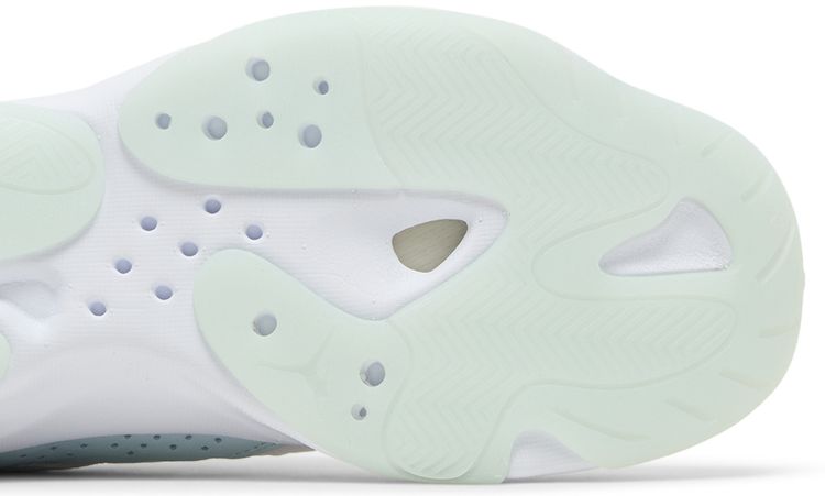 Wmns Air Jordan 11 CMFT Low Igloo