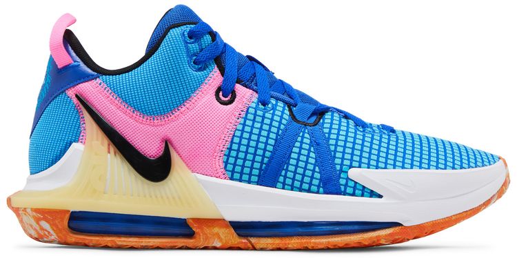LeBron Witness 7 Hyper Royal Pink