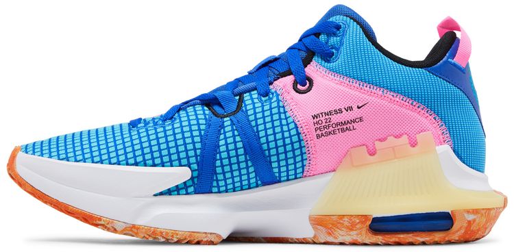 LeBron Witness 7 Hyper Royal Pink