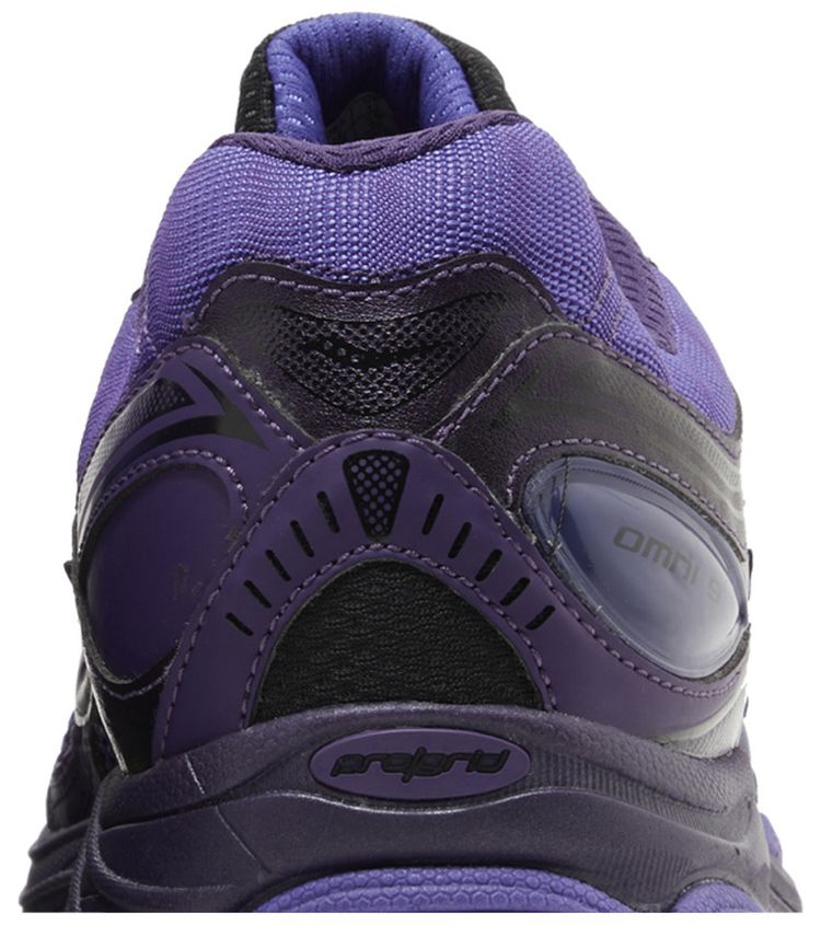 Saucony ProGrid Omni 9 Party Pack