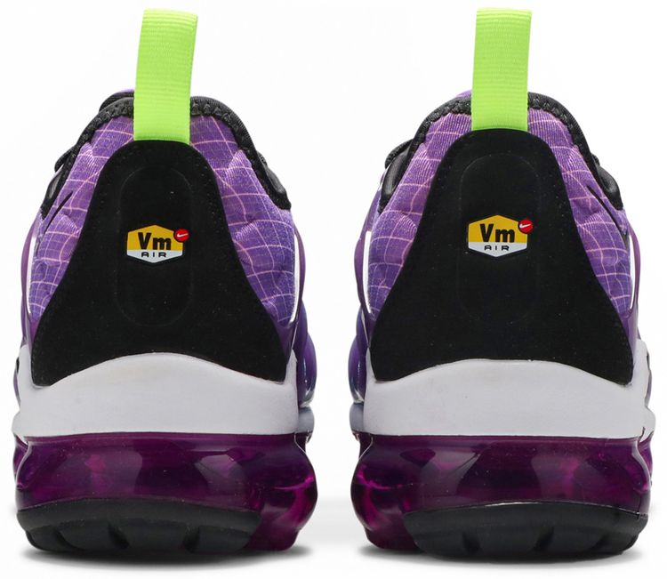 Nike Wmns Air VaporMax Plus Hyper Violet