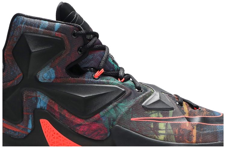 Nike LeBron 13 Akronite