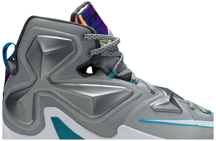 Nike LeBron 13 Hologram