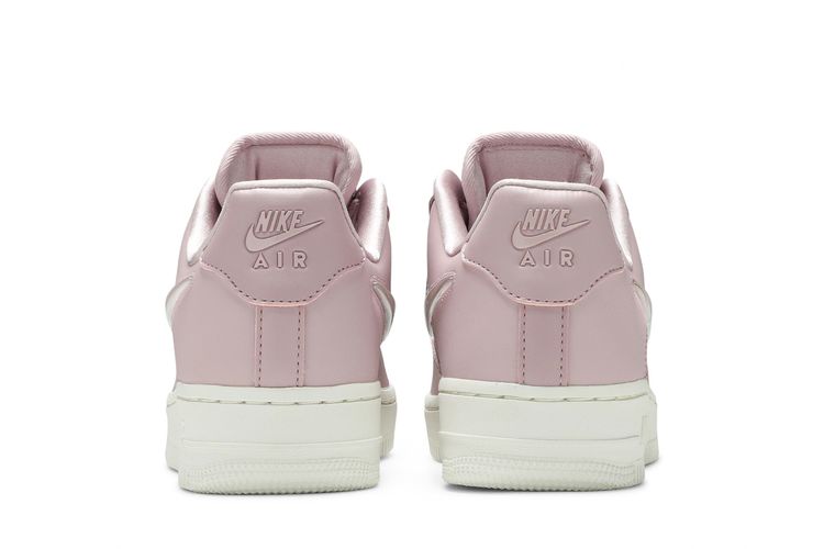 Buy Nike Wmns Air Force Low '07 SE PRM 'Jelly Jewel Plum Chalk