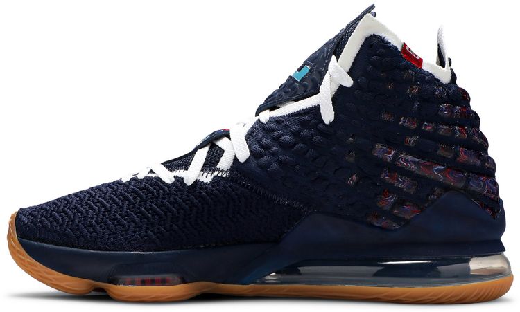 Nike LeBron 17 UConn