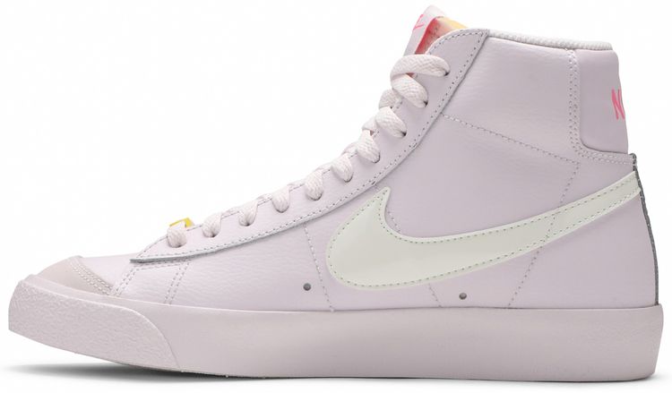Nike Wmns Blazer Mid 77 Digital Pink