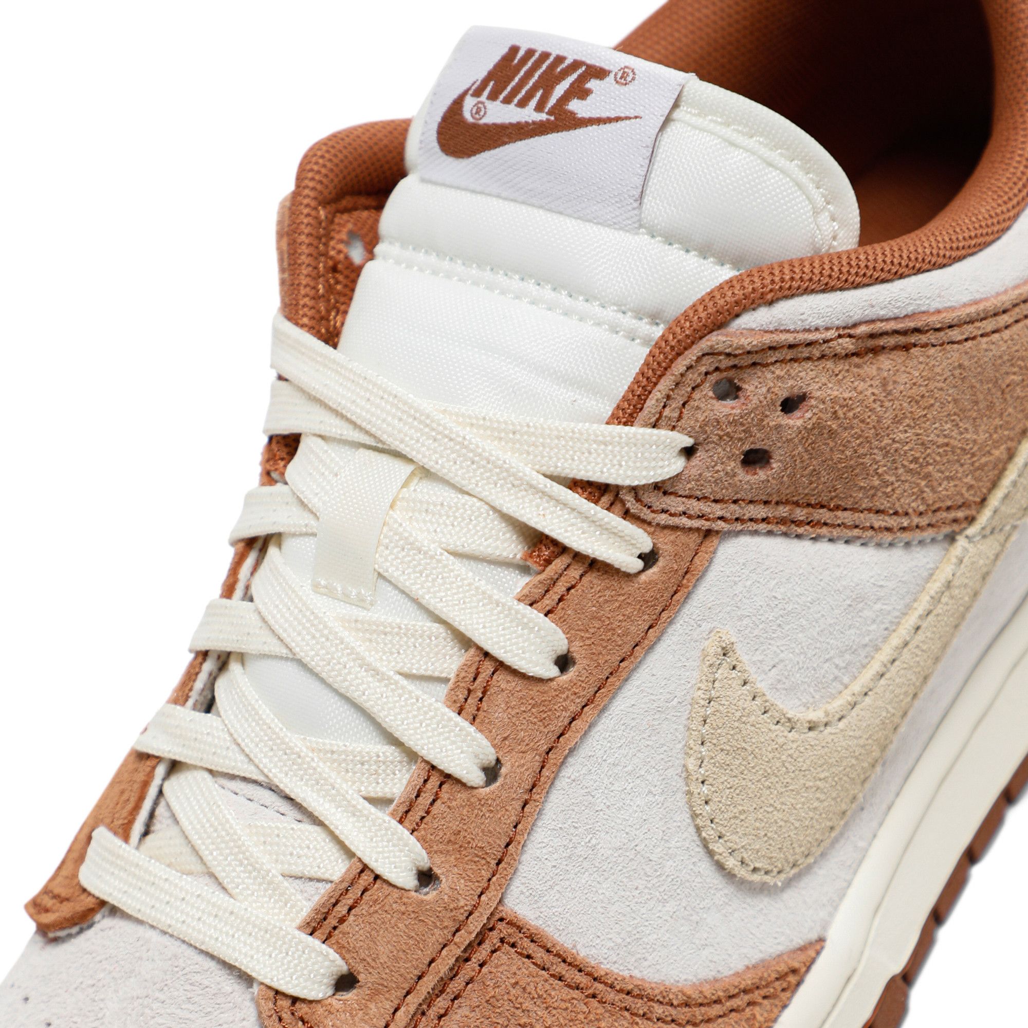 Buy Dunk Low Premium 'Medium Curry' - DD1390 100 | GOAT Buy Dunk Low Premium 'Medium Curry' - DD1390 100 | GOAT