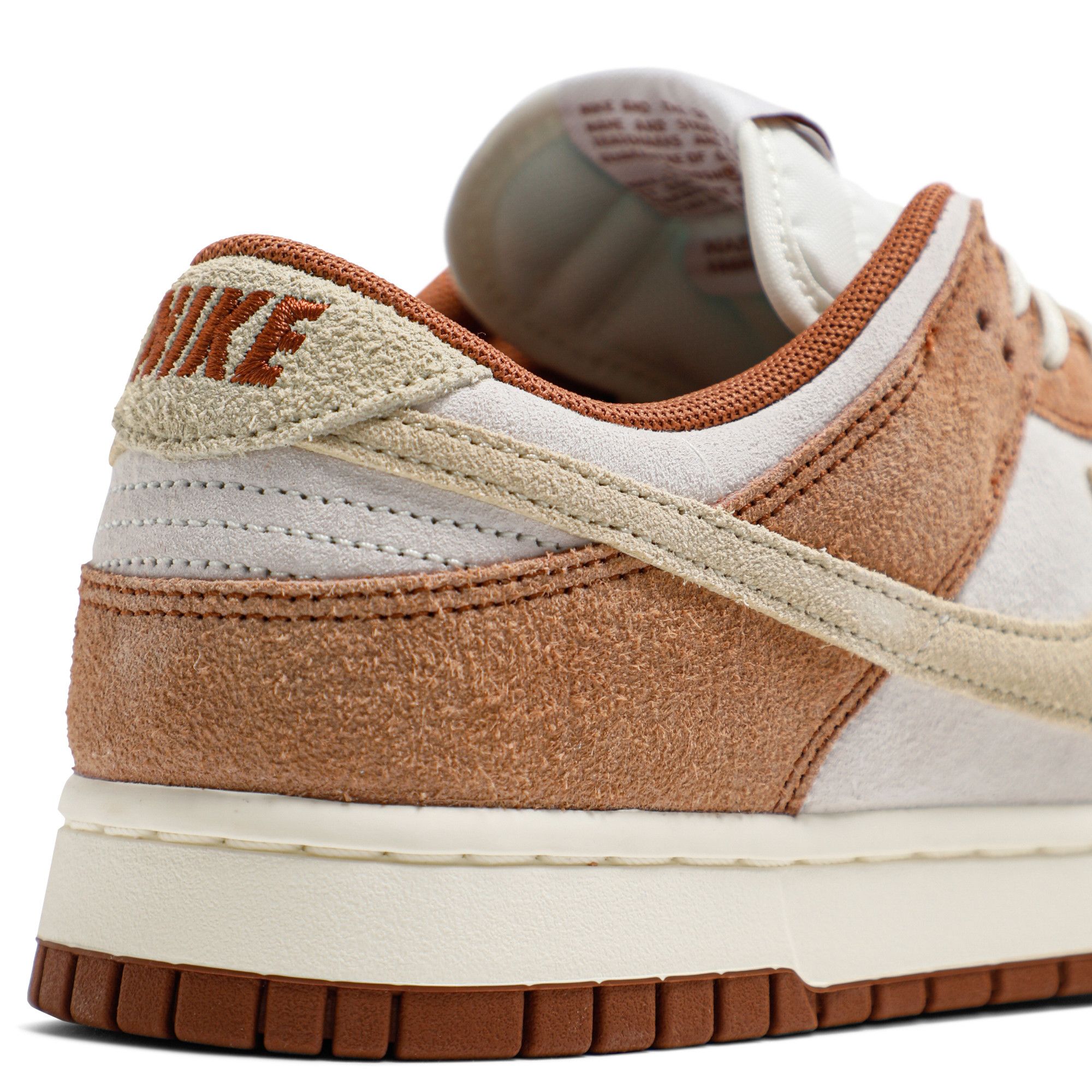 Buy Dunk Low Premium 'Medium Curry' - DD1390 100 | GOAT CA