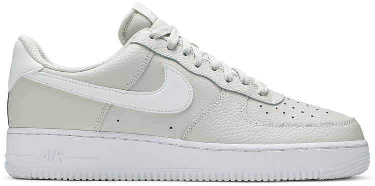 Nike Air Force 1 07 Light Bone