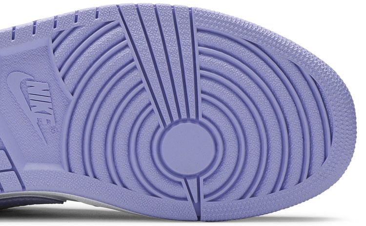 Air Jordan 1 Low SE Arctic Punch