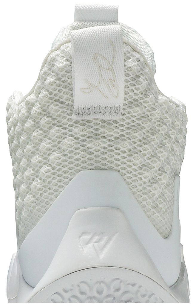 Air Jordan Why Not Zer02 Triple White