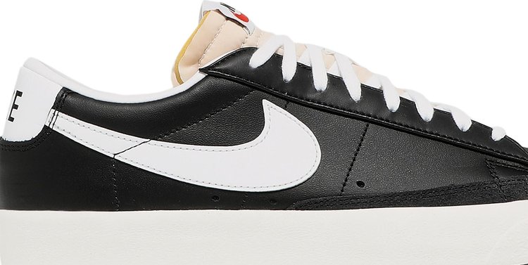 Blazer Low 77 Vintage Black White