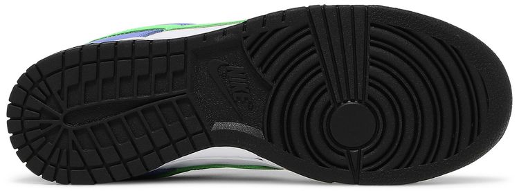 Wmns Dunk Low Green Strike