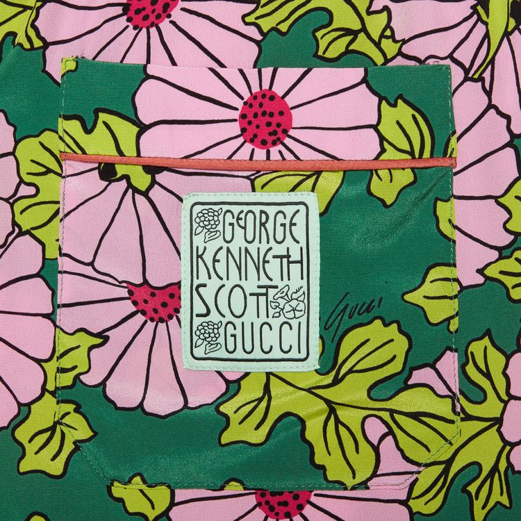 Gucci x Ken Scott Print Silk Shorts PinkGreen